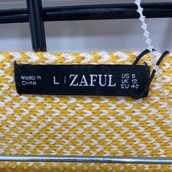 Zaful Mustard and Cream Plaid Sweater - Picture 2 of 3